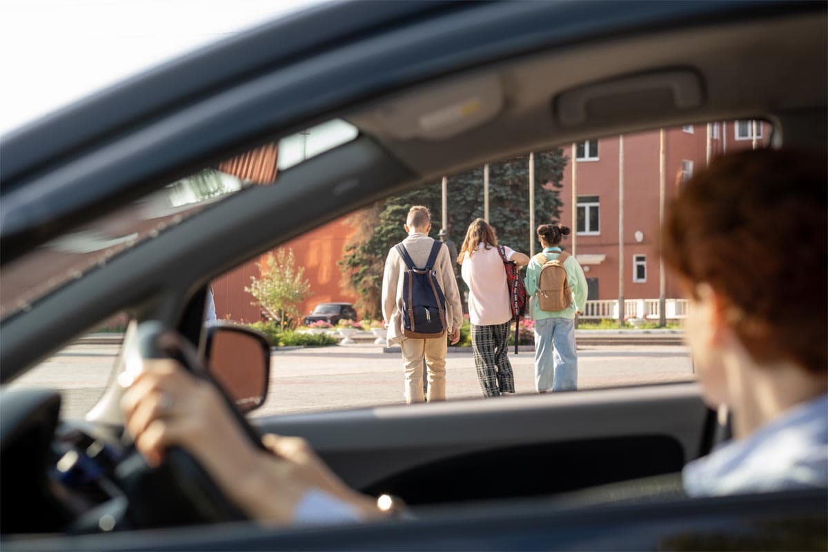 Walk to School Safely | Milwaukee Police Department